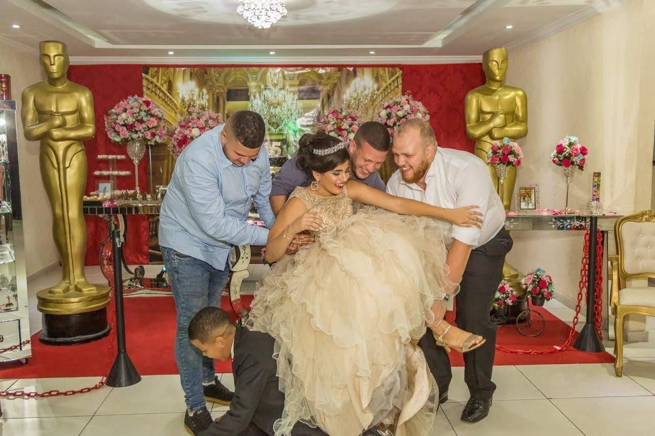 Making of com coroa de debutante